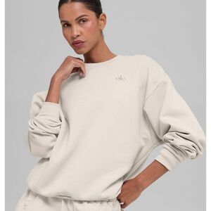 NWT and sold out ALO Yoga Bone Accolade Crew Neck Pullover